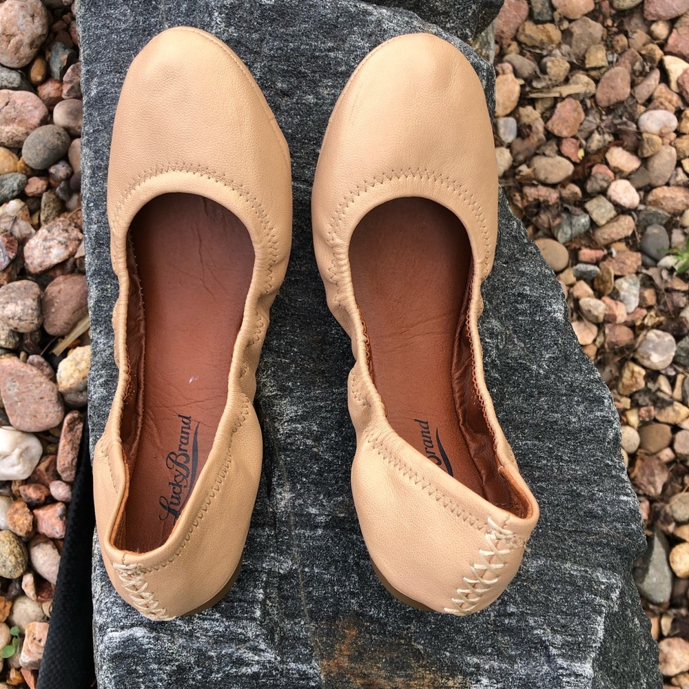 Lucky Brand Flats (8B) Nude